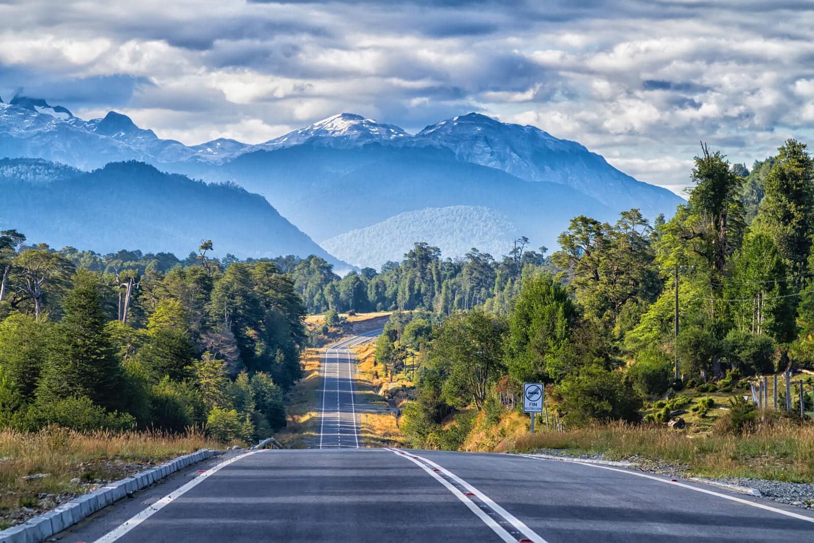 Carretera Austral camino a Futaleufú en la Patagonia chilena